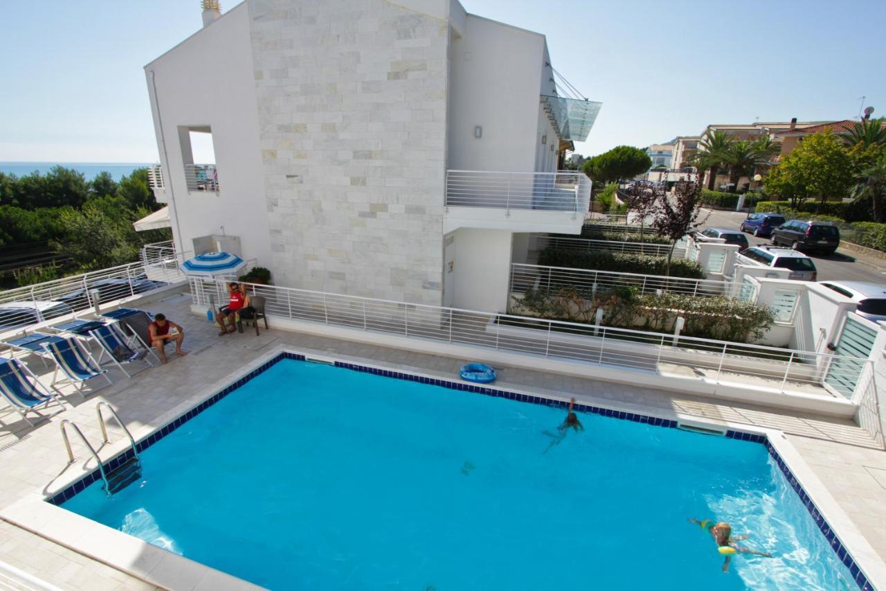 Cerrano Park Resort Pineto Pokoj fotografie